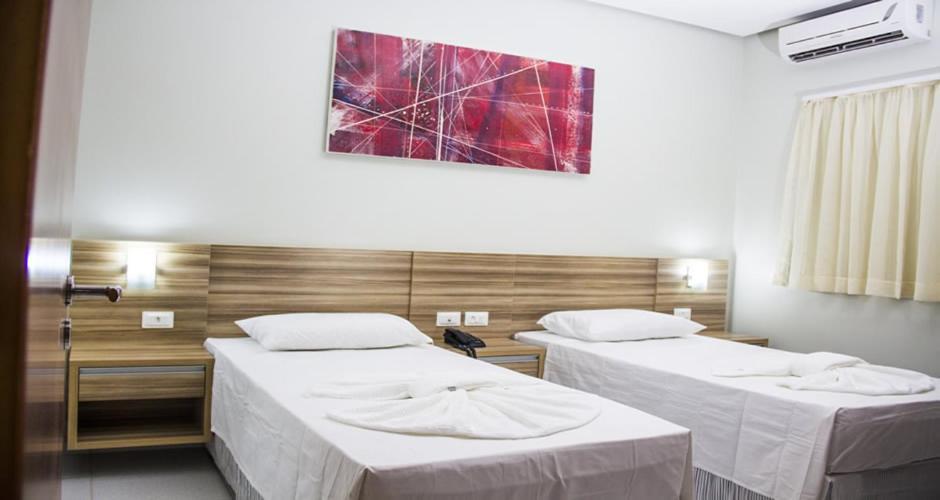 Hotel Baeza Goiatuba Εξωτερικό φωτογραφία
